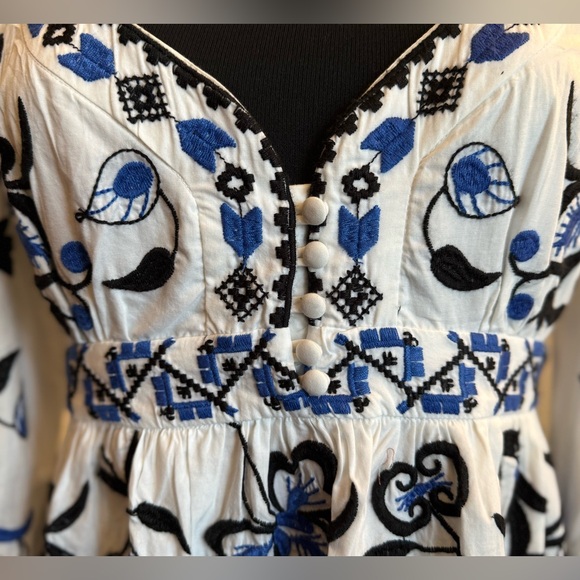 Anthropologie embroidered v-neck dress - Picture 3 of 9